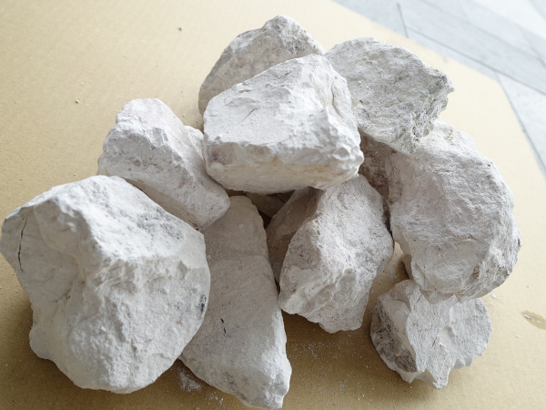 Apex-VN's talc powder is produced from natural talc ore sourced from the Middle East