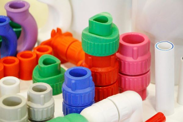 Quy trình ép phun nhựa và các loại máy ép hiện đại ứng dụng CNC trong sản xuất