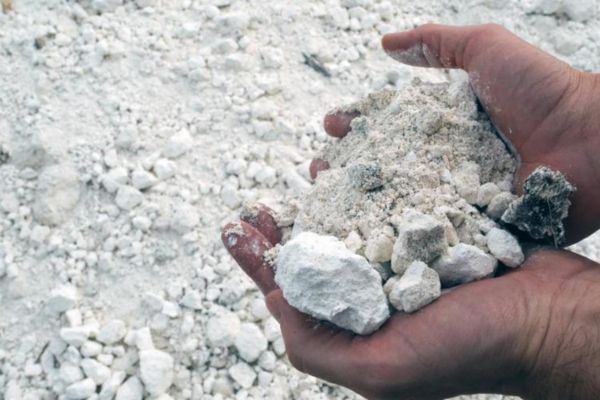 Bột đá không độc, nhưng cần sử dụng đúng cách và trang bị bảo hộ