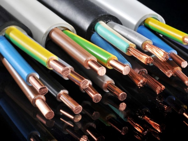 Nhựa composite được ứng dụng trong sản xuất vật liệu bọc dây điện