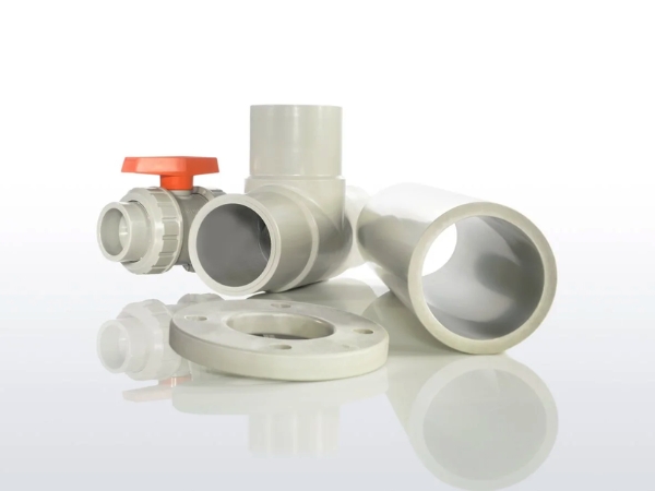 PP là nhựa nhiệt dẻo bán kết tinh, được sản xuất từ monome propylene