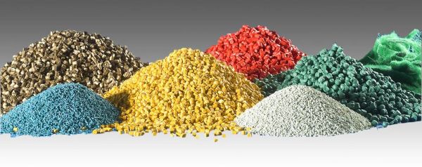 Polyvinyl chloride là loại nhựa nhiệt dẻo được sản xuất nhiều nhất trên thế giới